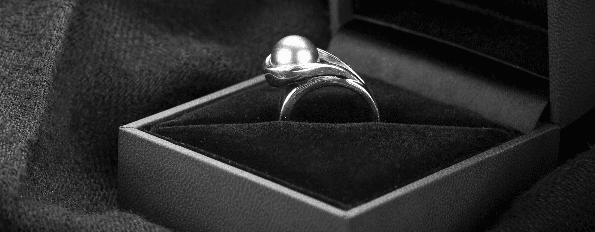 Pearl ring in a presentation box
